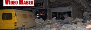 Beyoğlu’nda 4 katlı boş bina çöktü