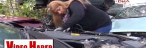 Almanya’da otomobile Türk kadınının eli değdi