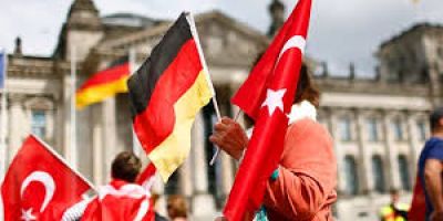 Almanya’daki çifte vatandaşlık yasası değişiyor: Dışişleri yeni gelişmeyi duyurdu