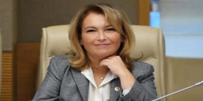 İYİ Parti’den istifa eden Ayşe Sibel Yanıkömeroğlu, CHP’ye katıldı