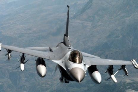 Suriye helikopteri sınıra yaklaştı, F-16’lar bölgeye yönlendirildi