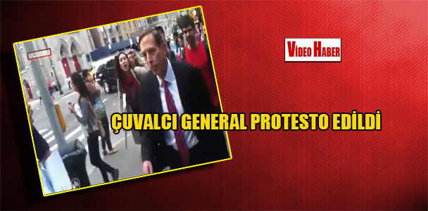 Çuvalcı general protesto edildi