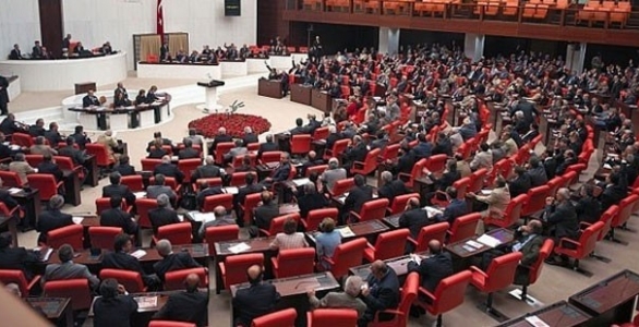 Erdoğan’ın Meclis’e iade ettiği kanun tasarısı yeni haliyle kabul edildi