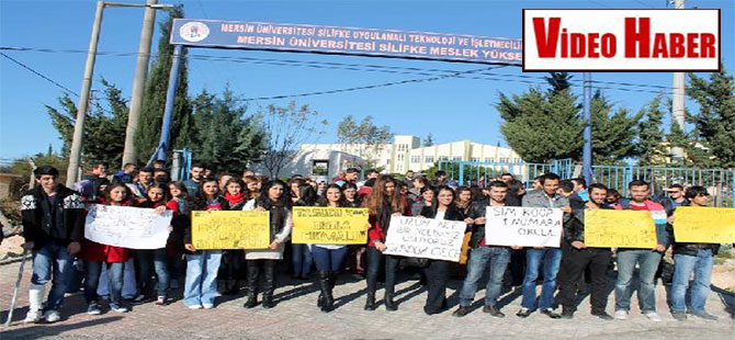 Mersin Üniversitesi öğrencilerinden ulaşım protestosu