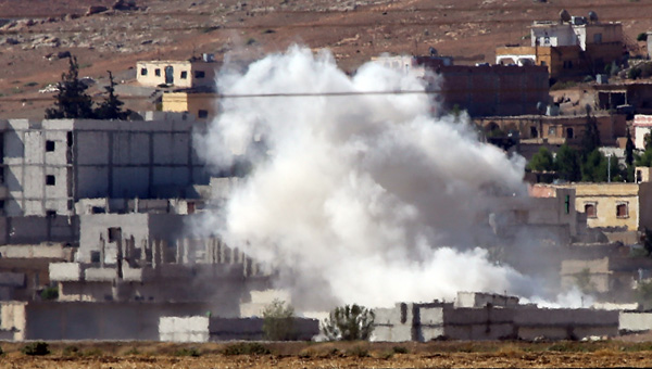 IŞİD tanklarla Kobani’de iki mahalleye girdi!