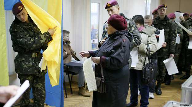 Ukrayna: Seçmenler yeni parlamento için sandık başında