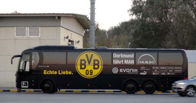 Borussia Dortmund’un otobüsü gümrük sisteminde kaldı