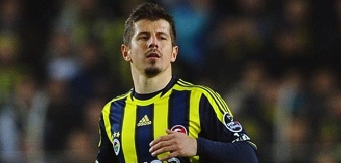 Emre Belözoğlu profesyonel futbol kariyerini noktaladığını açıkladı