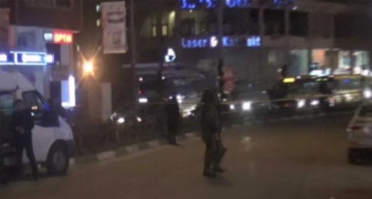 AKP il binası önünde bomba paniği