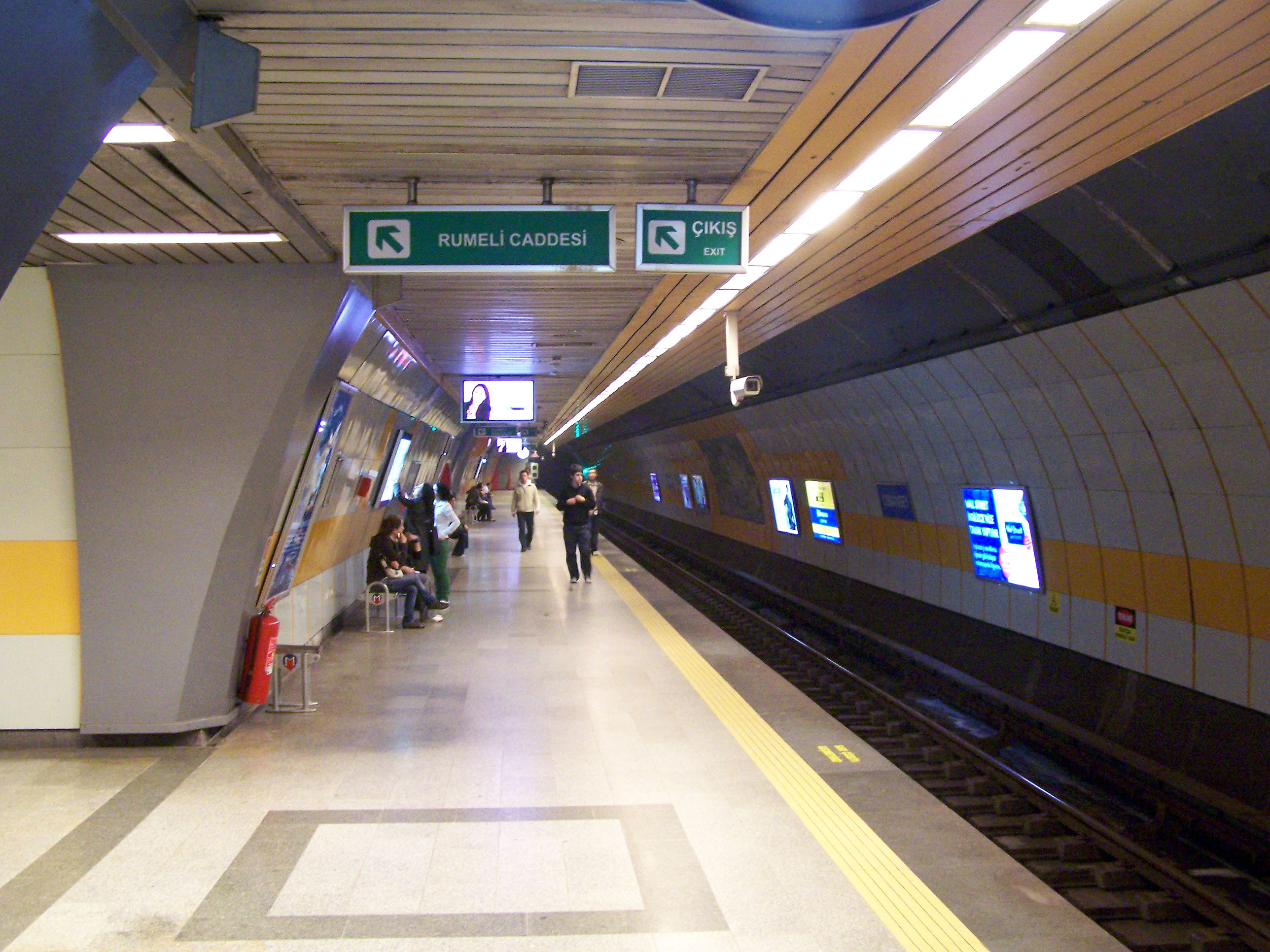 İstanbul’da metro seferleri durdu