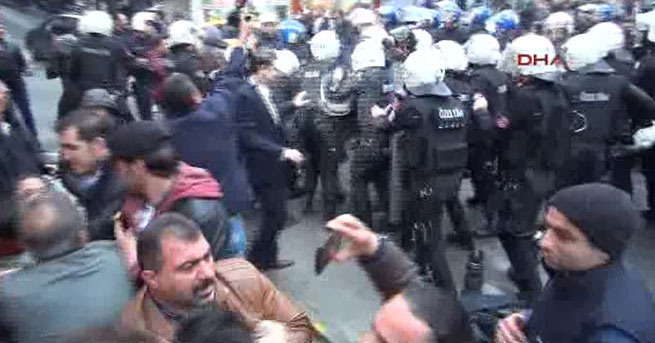 Kadıköy’de polis müdahalesi