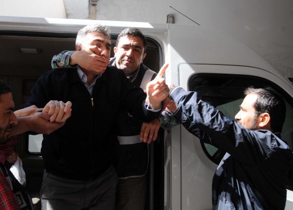 Gaziantep’te gözaltına alınan 5 polis adliyede