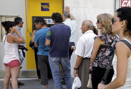 Yunanistan’da yarın bankalar ve borsa açılmayacak