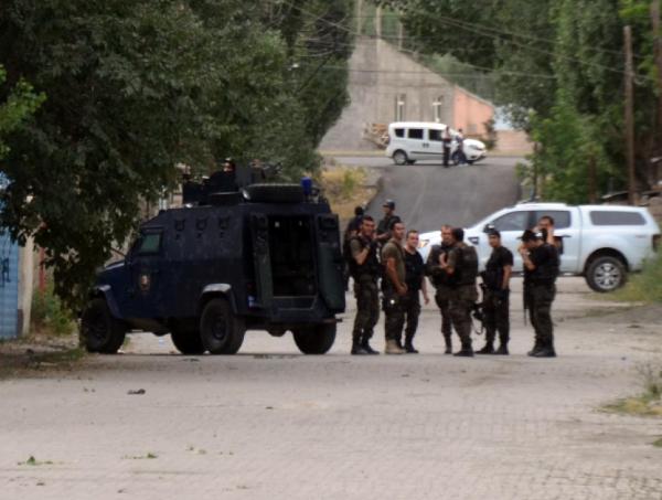 Ağrı’da 3 PKK’lı terörist öldürüldü