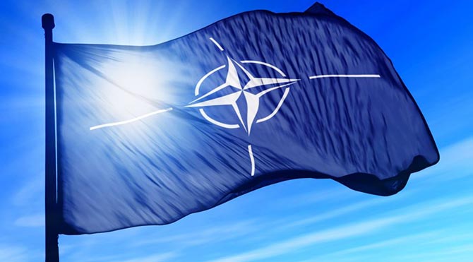 Finlandiya ve İsveç, NATO’ya üyelik için resmi başvurularını sundu