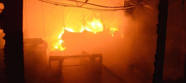 Ankara’da büyük yangın… 253 dükkanlık iş merkezi kül oldu