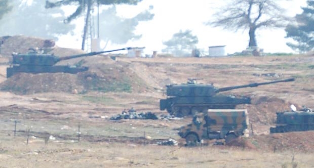 Türkiye, YPG mevzilerini yeniden vurmaya başladı