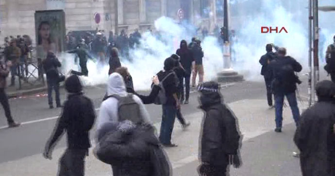 Paris’te İş kanunu karşıtı eylemde polis ile çatışma çıktı