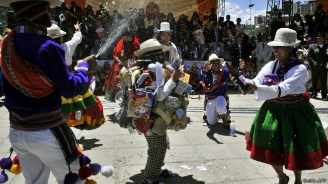 Bolivya takvim değiştirip ‘3508 yıl ilerleyecek’