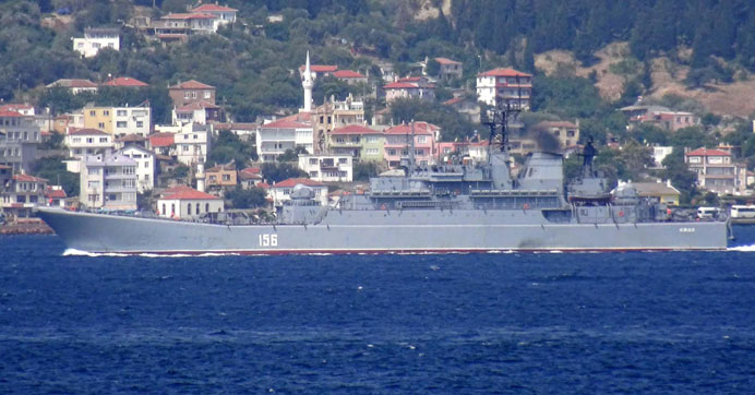 Rus savaş gemisi Ege’ye açıldı
