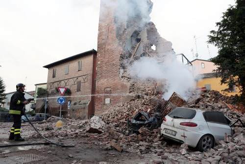 Depremin vurduğu İtalya’da OHAL ilan edildi