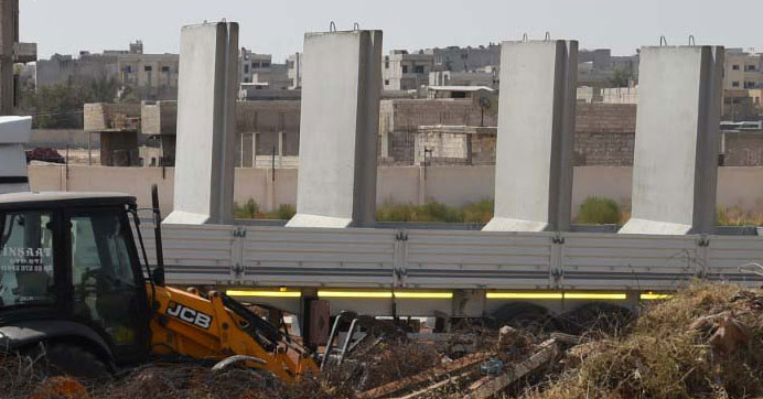 Kobani sınırında duvar çalışması sürüyor