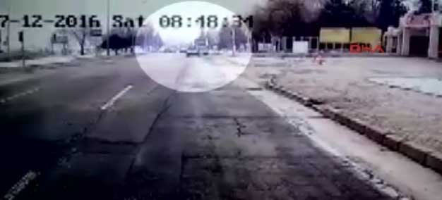 Hain saldırıda kullanılan, bomba yüklü aracın görüntüleri kamerada