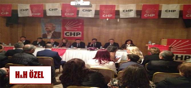 y-CHP’den Diyarbakır’da Atatürk ve Türk bayraksız panel!