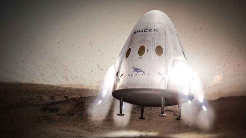 SpaceX insanları uzaya taşıma hayalini bir başka bahara erteledi