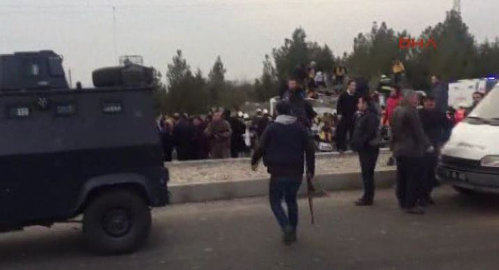 Diyarbakır’da polise bombalı tuzak: 1 şehit
