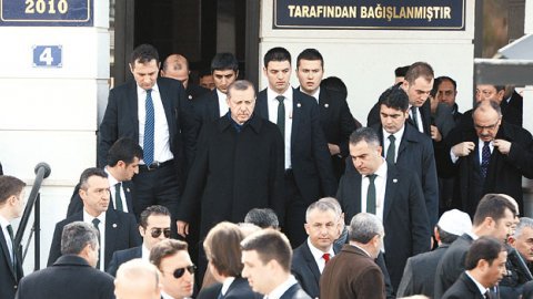 Erdoğan’ı koruyan 19 isim açığa alındı!