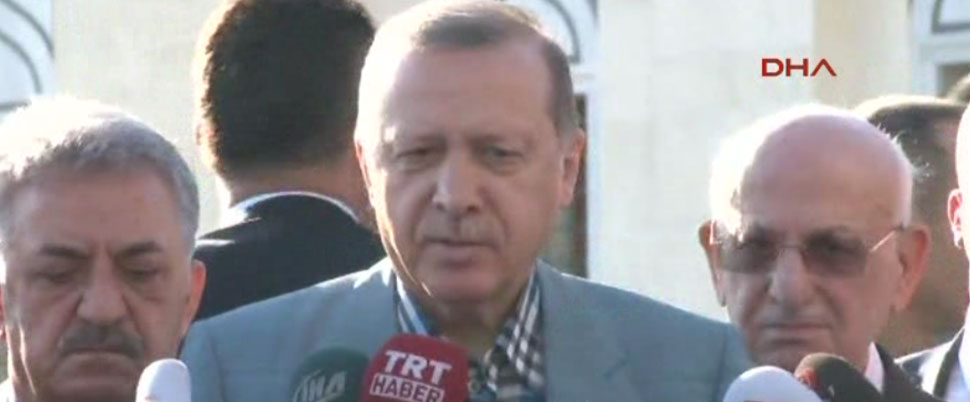 Cumhurbaşkanı Erdoğan camide kısa süreli rahatsızlık geçirdi