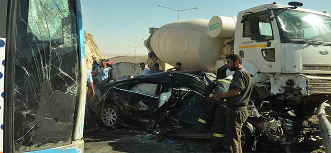 Mardin’de korkunç zincirleme kaza…Ölü ve yaralılar var