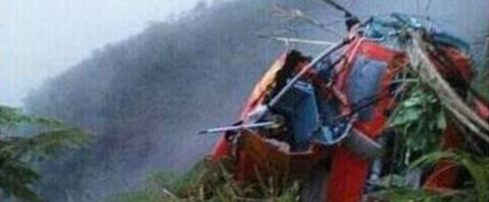 Endonezya’da helikopter düştü: 8 ölü