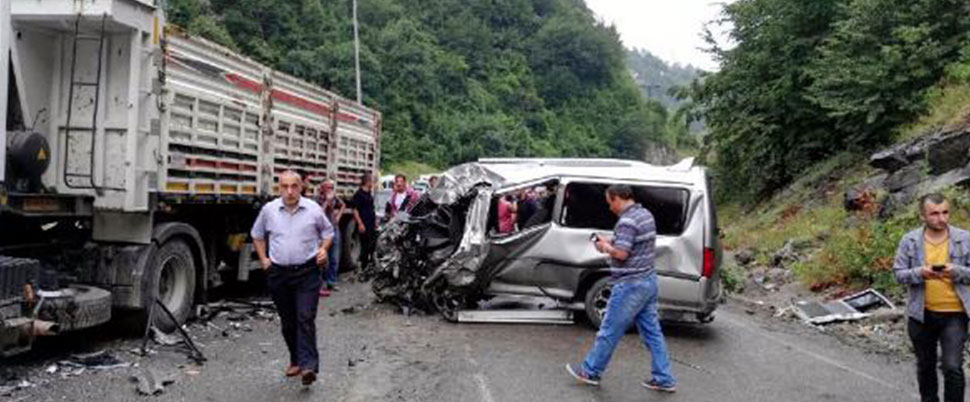 Zonguldak’ta bir saat içinde aynı yolda 3 ayrı kaza
