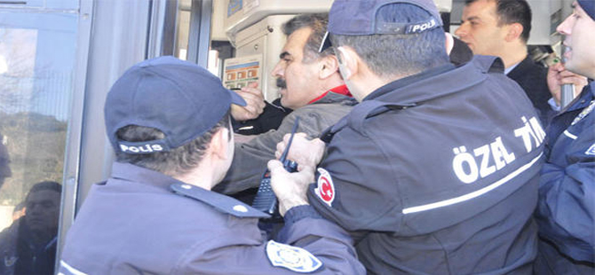 Ankara’ya yürümek isteyen işçilere müdahale: Sendika başkanı da dahil 33 gözaltı
