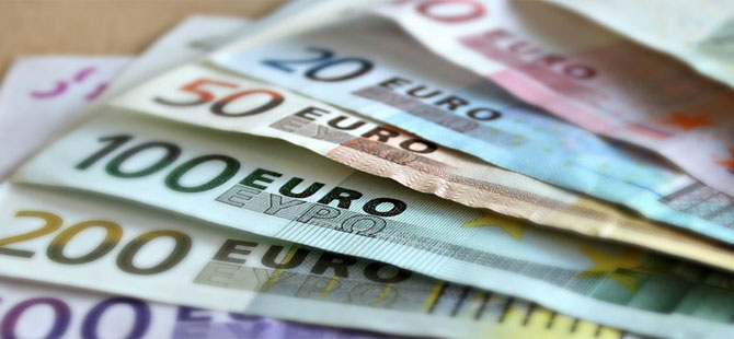 Euro hızla kan kaybediyor