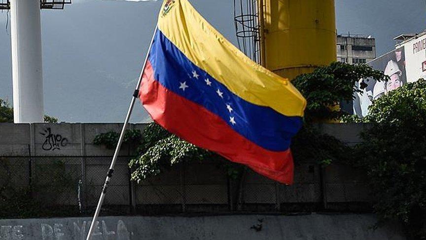 Venezuela sınırında ‘insani yardım’ çatışması!