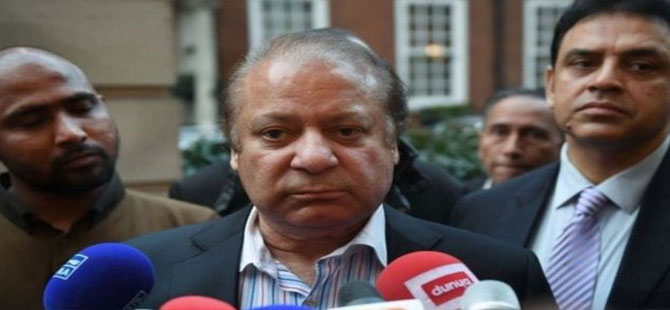 Hapis cezası alan eski başbakan Şerif Pakistan’a döndü