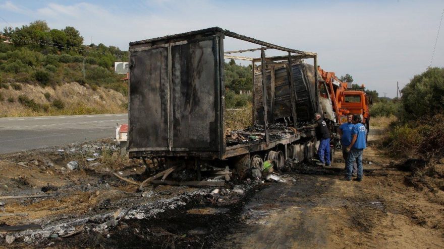 Yunanistan’da feci kaza… 11 mülteci yanarak can verdi