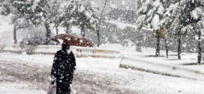 İstanbul ve İzmir’e sağanak, Ankara’ya kar uyarısı