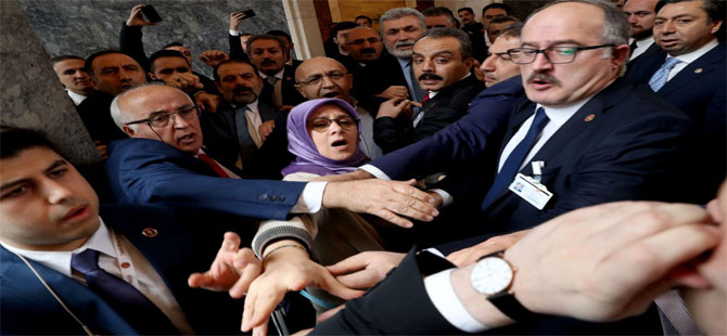 AKP’li ve HDP’li vekiller Meclis’te birbirine girdi