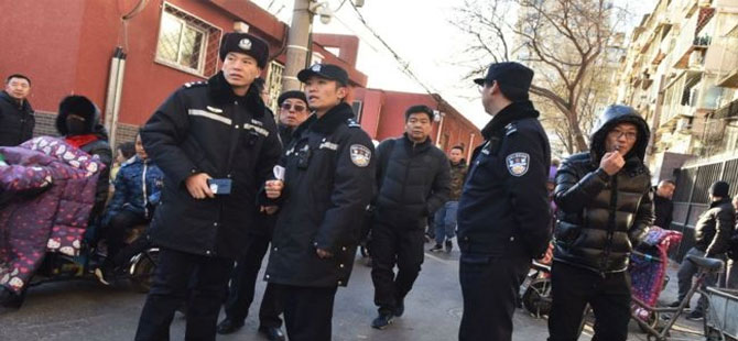 Pekin’de ilkokula bıçaklı saldırı: 3’ü ağır 20 çocuk yaralandı