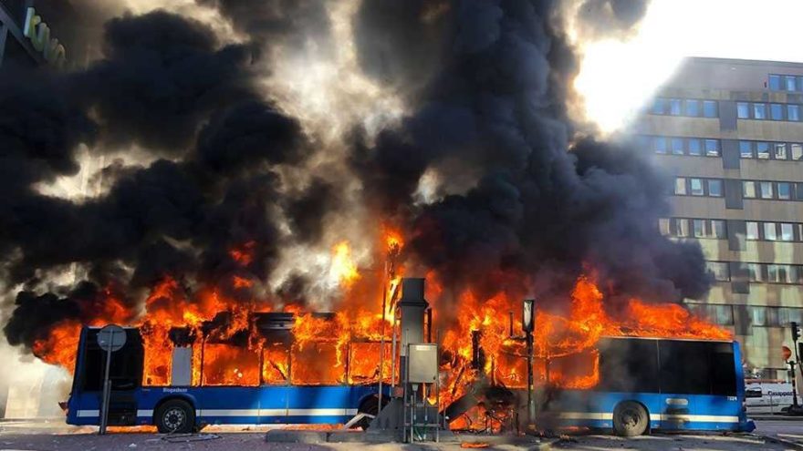 Türkiye’de seferde yanan yolcu otobüslerinin sayısı neden artıyor?