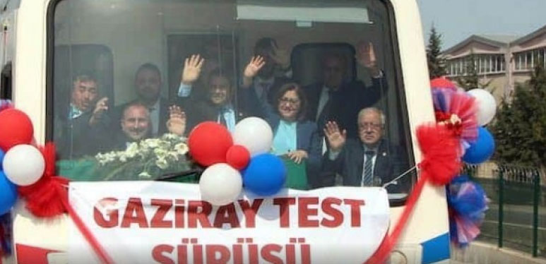 AKP’li heyetin ‘şeyin trene baktığı gibi’ ifadelerini haberleştiren gazeteci işinden oldu!