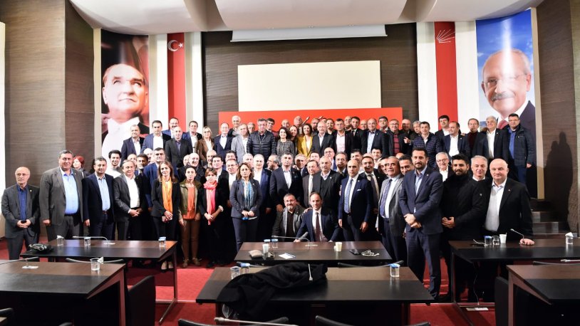 Kılıçdaroğlu, MYK sonrası milletvekilleriyle bir araya geldi