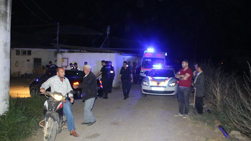 İzmir’de cinnet getiren bir kişi dehşet saçtı: 2 ölü 1 ağır yaralı