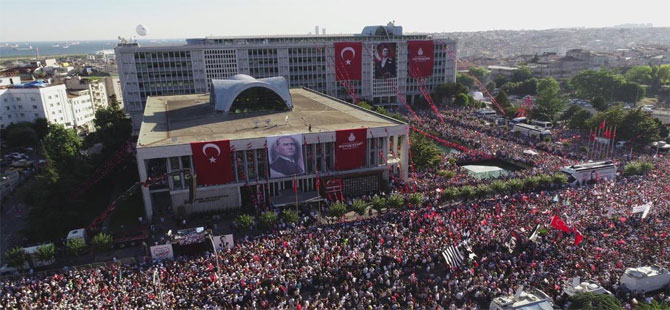 Economist: Türkiye’de demokrasi hasta olsa da henüz ölmedi