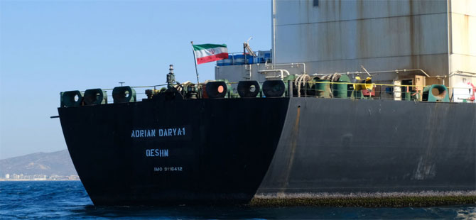 45 günlük alıkoyma sona erdi: İran tankeri Cebelitarık’tan ayrıldı