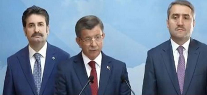 Ahmet Davutoğlu AKP’den istifa etti! ‘Yeni bir siyasi hareketi inşa edeceğiz’